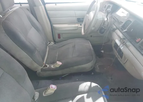 2010 Ford Crown Victoria Police Interceptor z USA, uszkodzony, nr VIN 2FABP7BV9AX118966